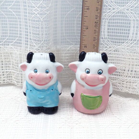 Vintage Country Cow Salt and Pepper Shaker Set, Farmhouse Decor, Country Style - Picture 6 of 9